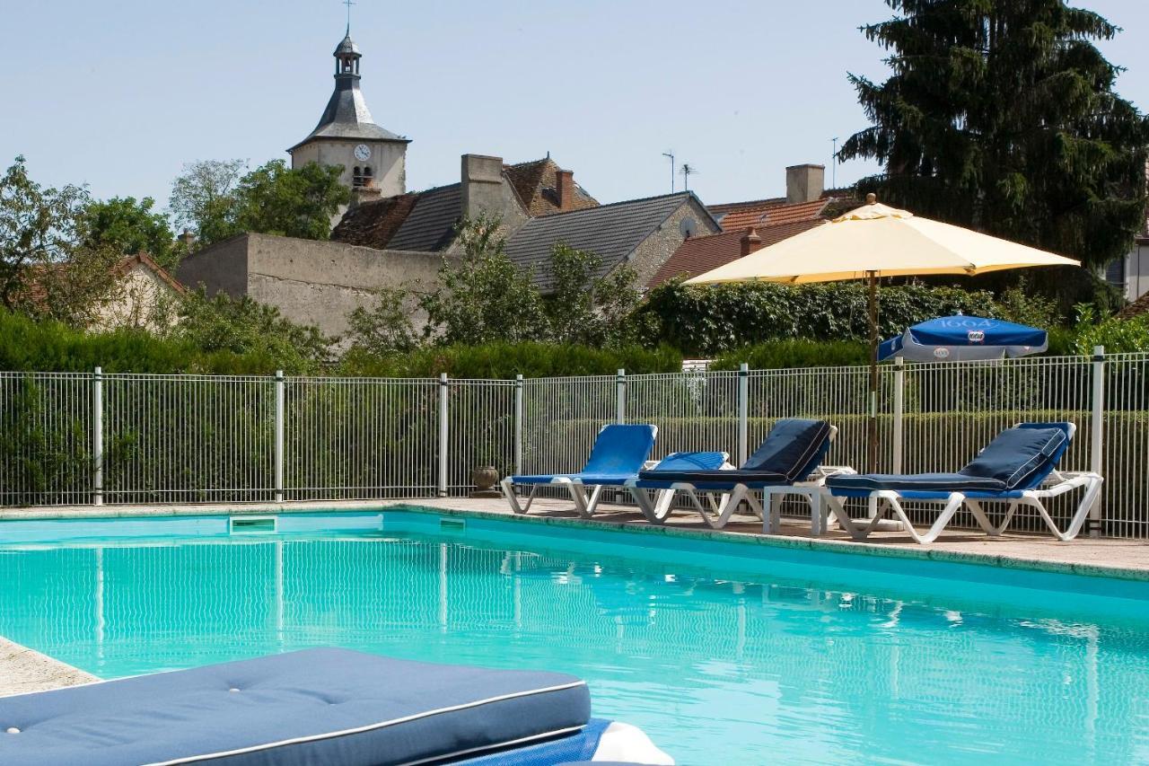 Logis Hotel Du Pont Neuf Le Veurdre Exterior photo